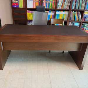 원목 데스크 책상 (진짜 가죽) 실구매가 100만원->95000원