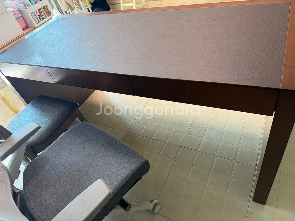원목 데스크 책상 (진짜 가죽) 실구매가 100만원->95000원--2