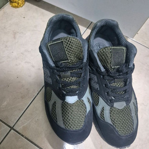 뉴발 스톤 콜라보 s.t