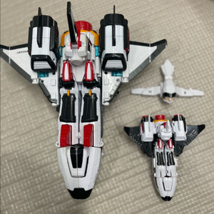 또봇 로켓 팝니다 (택배비포함) 미니서비스