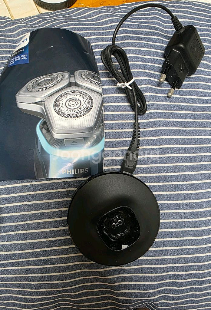 필립스 skinIQ 9000 시리즈 / 전기면도기 S9987 다크크롬 패키지 판매하여요--6