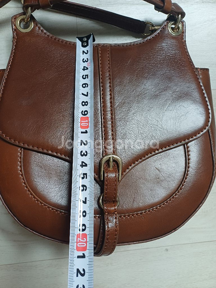 zara 소가죽 슬링백--2