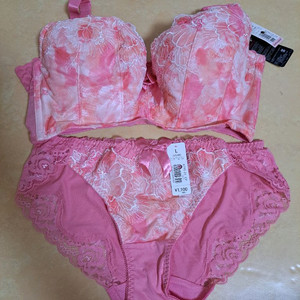 에메필 글래머 와키다카 브라80F,L 새상품