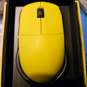 프리플로우 싸이록스 v8 마우스 핍니다