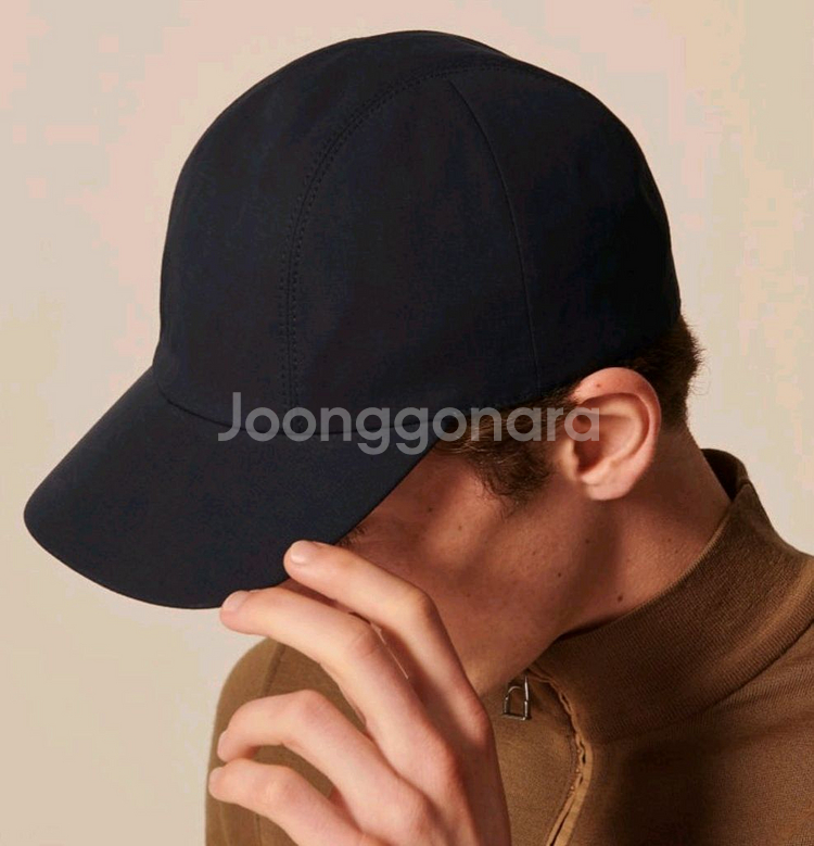 에르메스 Paddock 캡 59호 네이비 팝니다.--2