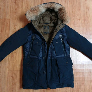 헤지스(정품) 남성 코요테퍼 다운 패딩 자켓 (네이비) (95~100) (상태 좋아요)