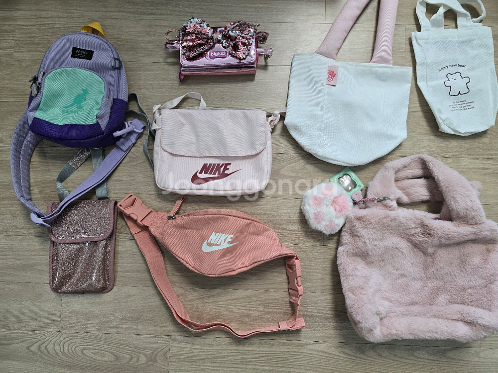 나이키,캉골,잔스포츠,컨버스 여아 책가방, 소풍용 가방 팔아요--4