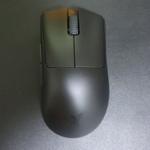 레이저 데스에더 v3 pro 판매합니다