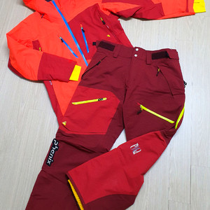 예쁜 피닉스 데모 스키복