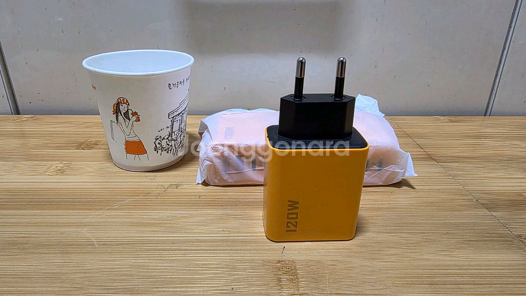 새상품) 핸드폰 충전기, 4구 멀티 급속 충전기, 120W--1