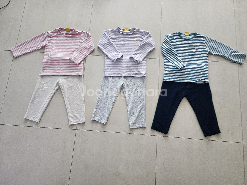 탑텐키즈 공용 110사이즈ㅡ120 늦가을ㆍ초겨울 실내복3셋트 팔아요--0