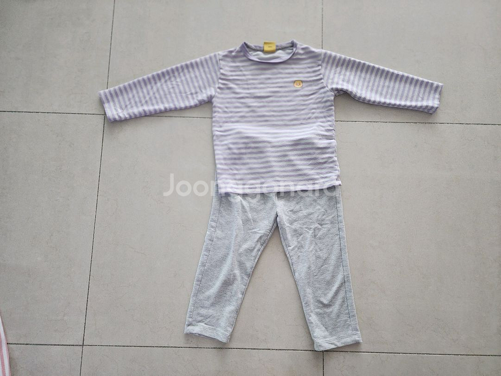 탑텐키즈 공용 110사이즈ㅡ120 늦가을ㆍ초겨울 실내복3셋트 팔아요--4