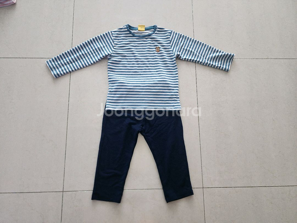 탑텐키즈 공용 110사이즈ㅡ120 늦가을ㆍ초겨울 실내복3셋트 팔아요--7