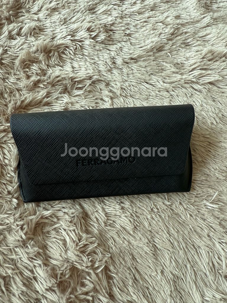 페라가모 선글라스 케이스--1