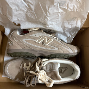 뉴발란스 204l 머쉬룸 운동화 240