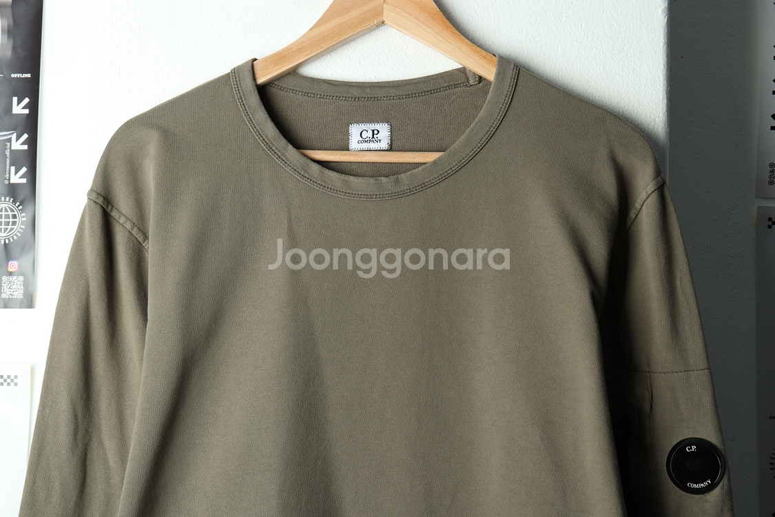 (XL) 씨피컴퍼니 맨투맨 티셔츠 카키 고글 스트릿--2