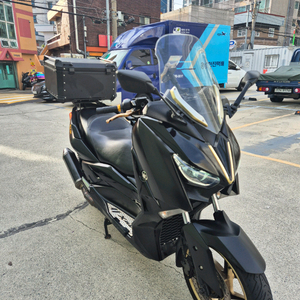 Xmax300 20년식 소모품 엔진수리 경정비 완료차량 팝니다
