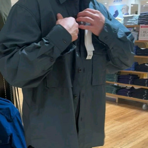 유니클로 셔츠자켓 코치자켓 매장정품