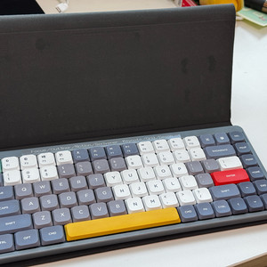 Nuphy Air75 + 전용케이스