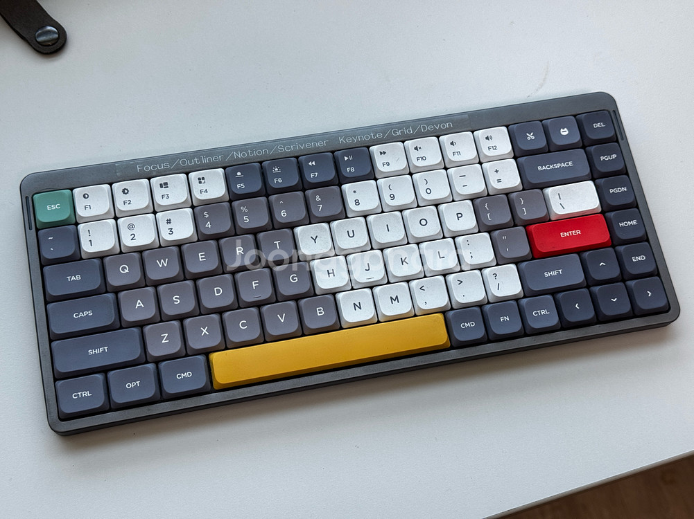 Nuphy Air75 + 전용케이스--2