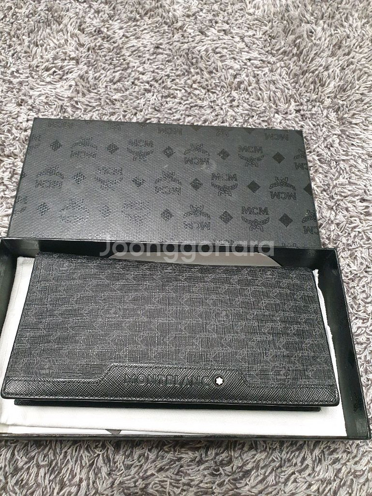 부산 몽블랑 시그니처 장지갑--1