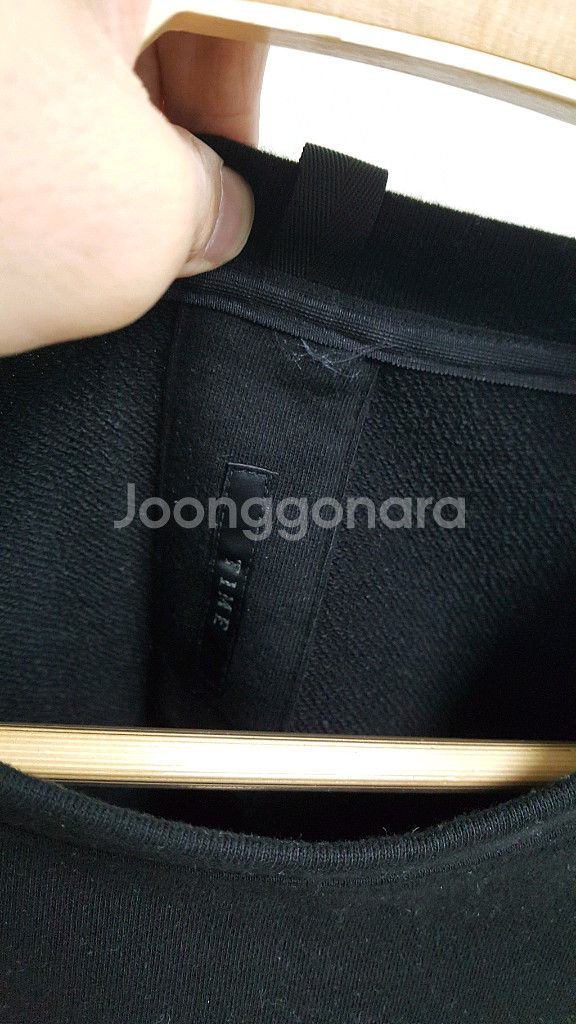 타임옴므 남자 맨투맨 스웻셔츠 팝니다--5