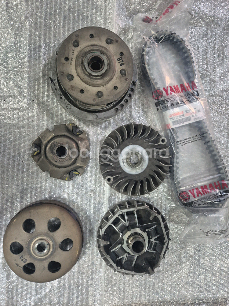 Xmax300 20년식 엔진보링 경정비완 배달셋팅차량 팝니다--8