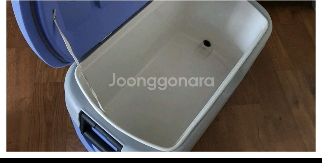 아이스박스큼직해서캠핑갈때좋음튼튼함저렴히2만5천원그외쇼핑백50개덤임--1