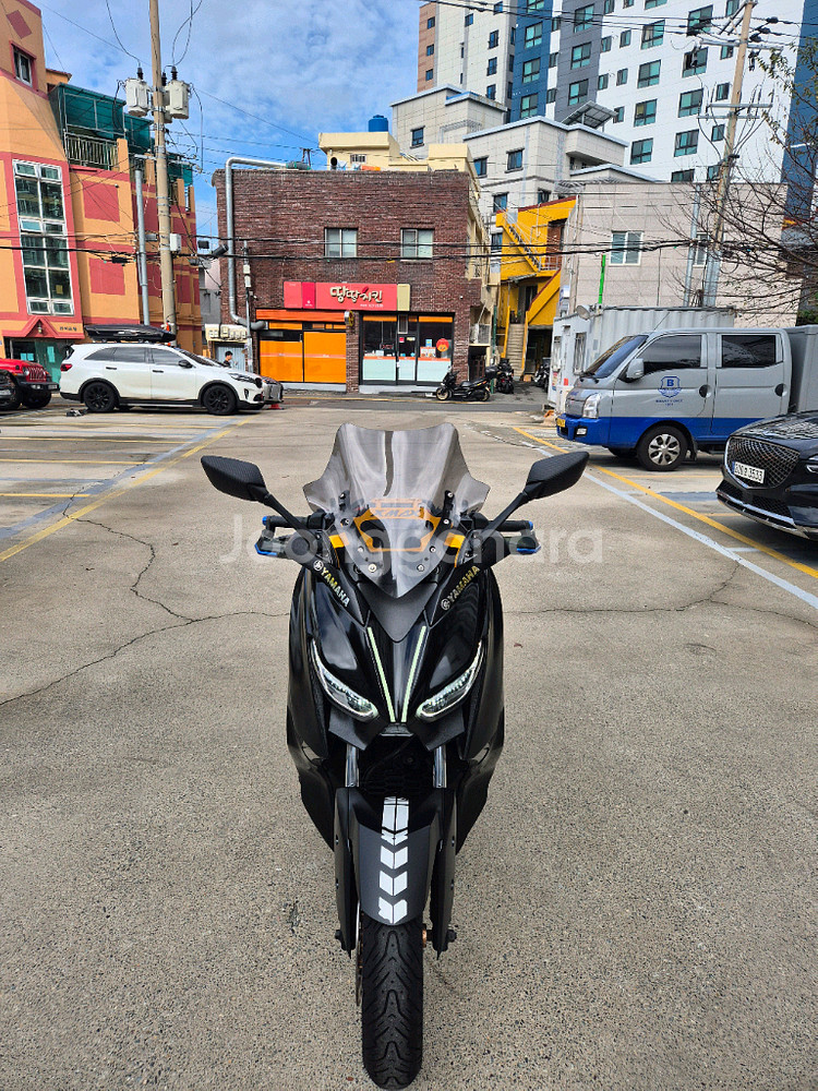 Xmax300 21년식 ABS 엔진수리 경정비완료 차량 팝니다--1