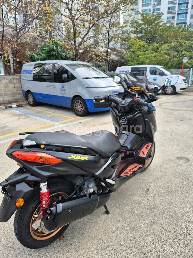 Xmax300 21년식 ABS 엔진수리 경정비완료 차량 팝니다--6