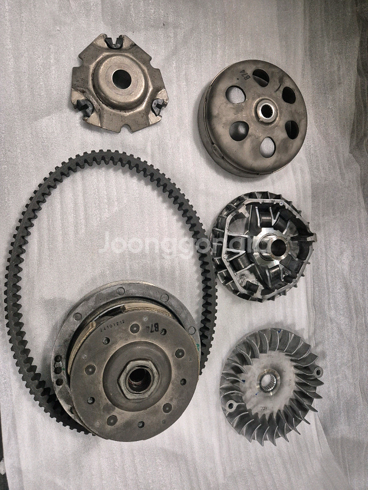 Xmax300 21년식 ABS 엔진수리 경정비완료 차량 팝니다--8