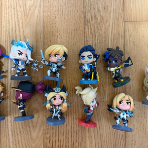 리그오브레전드 롤 미니피규어 EDG IG KDA 전사관 이미지