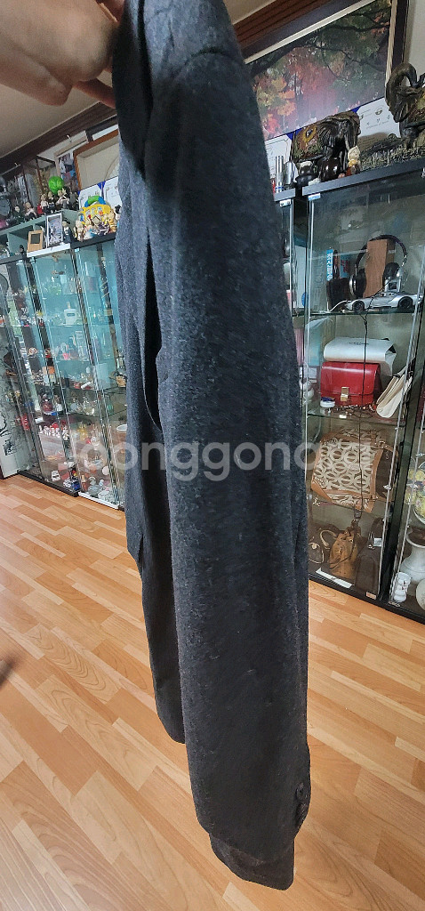 La Catenella 남성 코트 XL/110 사이즈입니다- 모 53% 혼방 케시미어 소재로 제작되었습니다- 회색톤--0