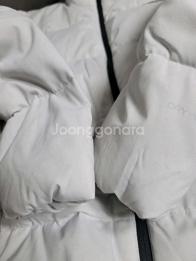 노스페이스 밝은그레이 경량패딩 95사이즈 상태굿--3