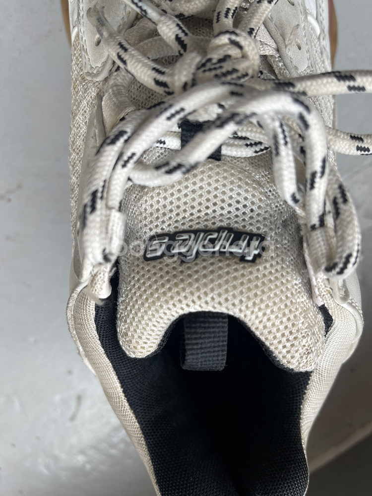 발렌시아가 트리플 S 44 290--4