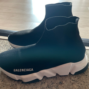 (정품)발렌시아가 스피드러너 블랙사이즈 37(240)