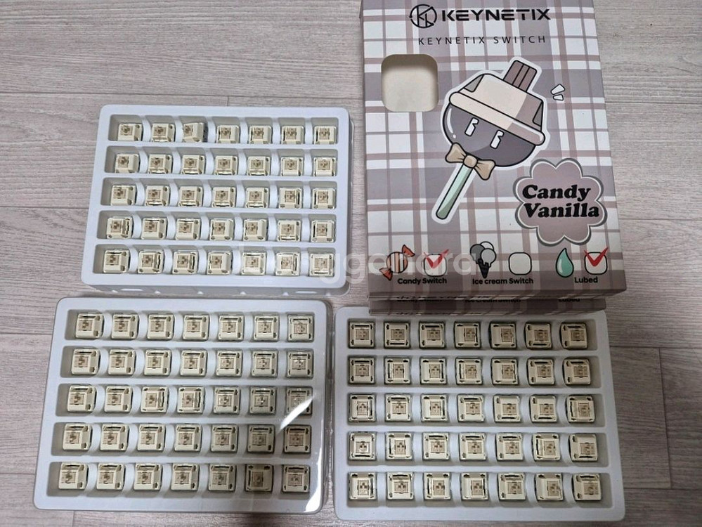 키네틱스 캔디바닐라 리니어 키보드스위치 105개--0