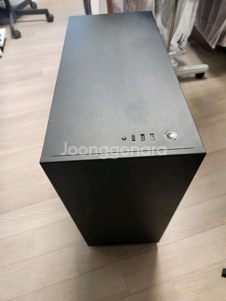 컴퓨터 케이스(빅타워, 미들타워, nzxt,msi등)--0