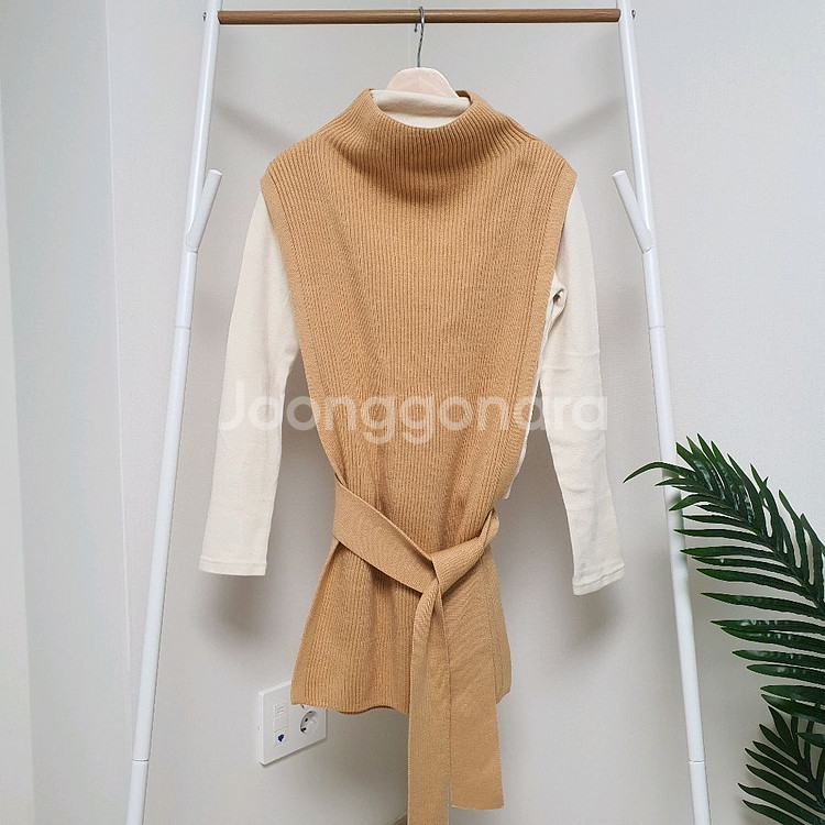 코스cos 타바드 니트조끼--0