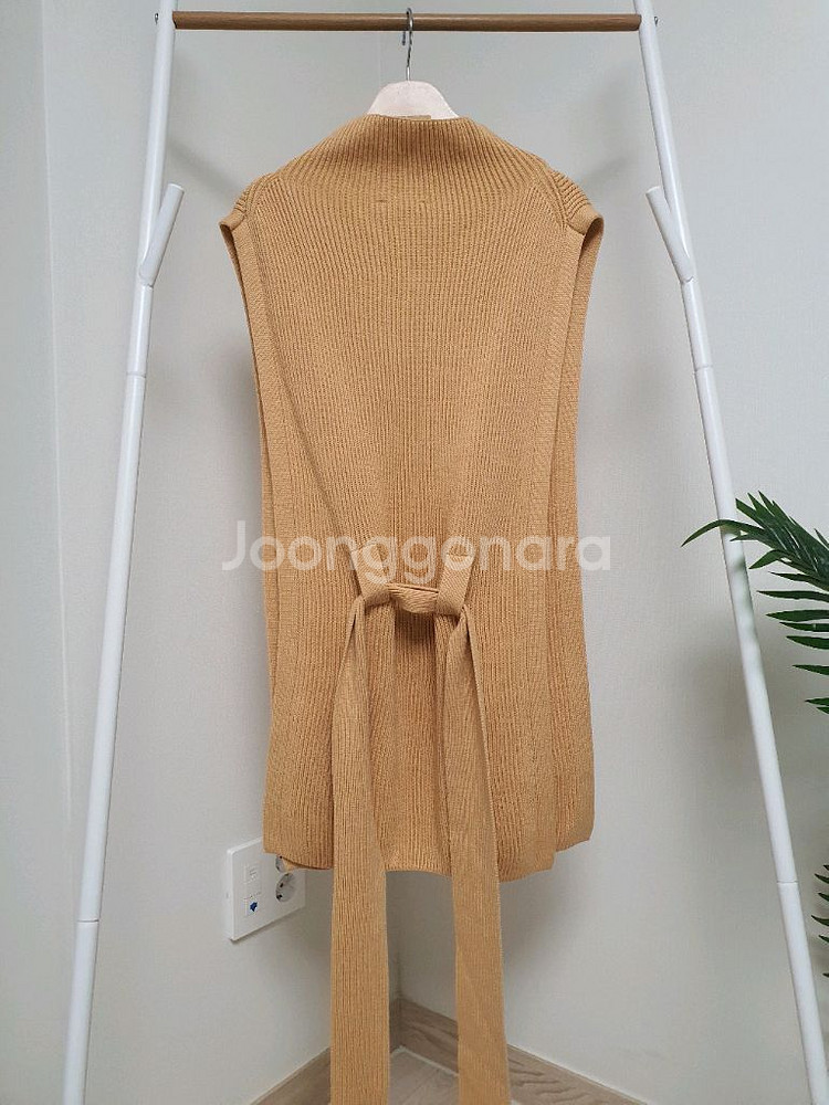 코스cos 타바드 니트조끼--6