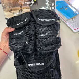 인라인 손목 팔목 무릎보호대 S사이즈 새것