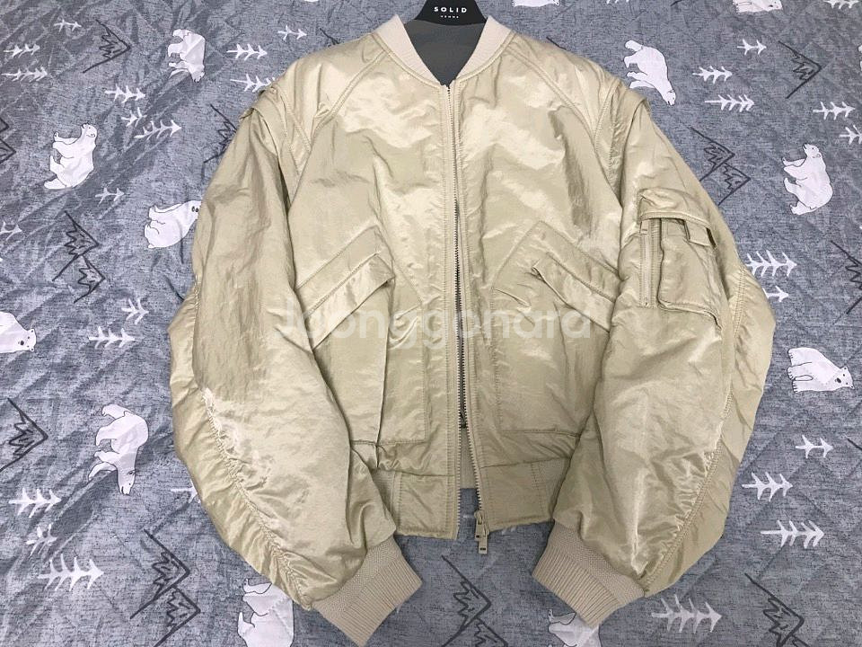 솔리드 MA-1 패딩 점퍼--4