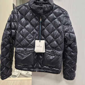 몽클레어 12A키즈 경량패딩