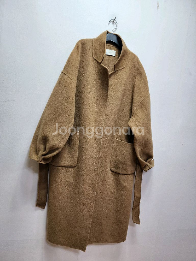 모이블레 울소재 롱 핸드메이드코트--2