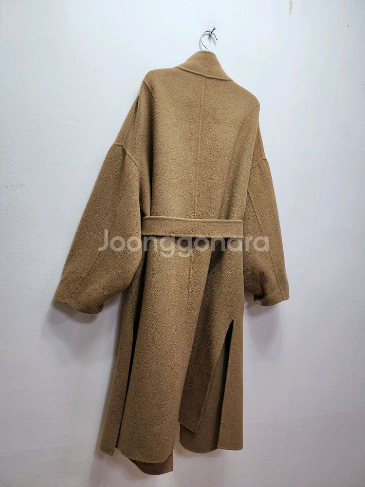 모이블레 울소재 롱 핸드메이드코트--1
