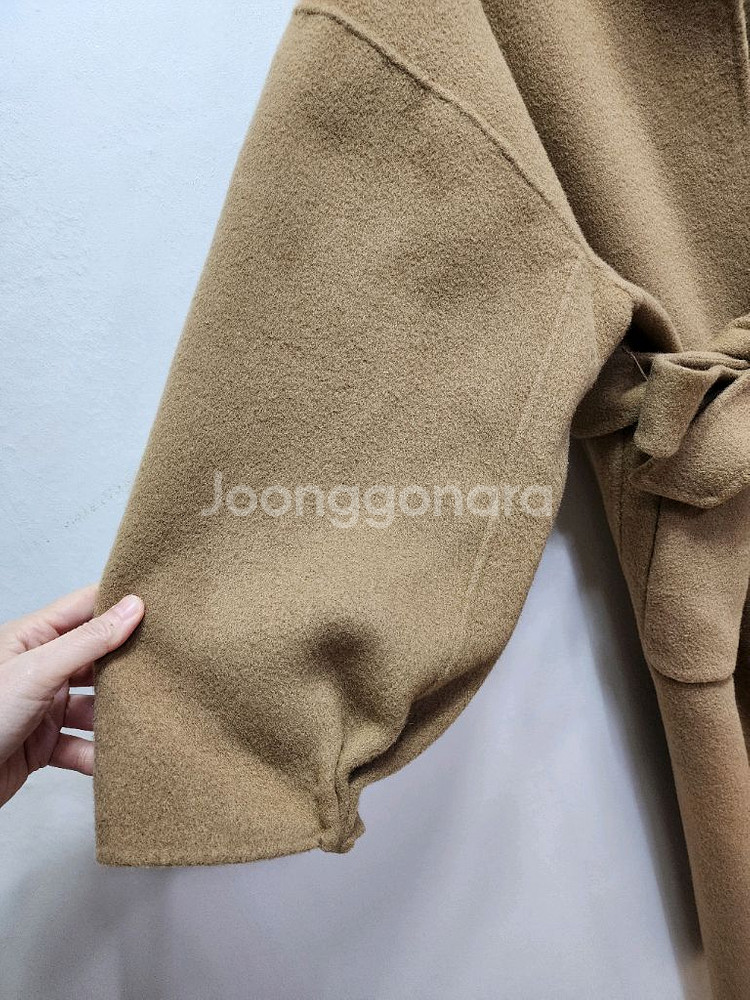 모이블레 울소재 롱 핸드메이드코트--4