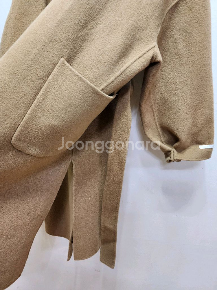 모이블레 울소재 롱 핸드메이드코트--6