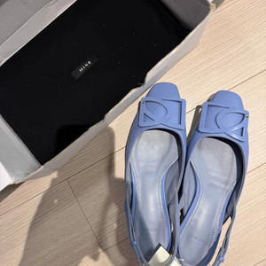 한섬 마인 천연가죽 슬링백 새상품 230