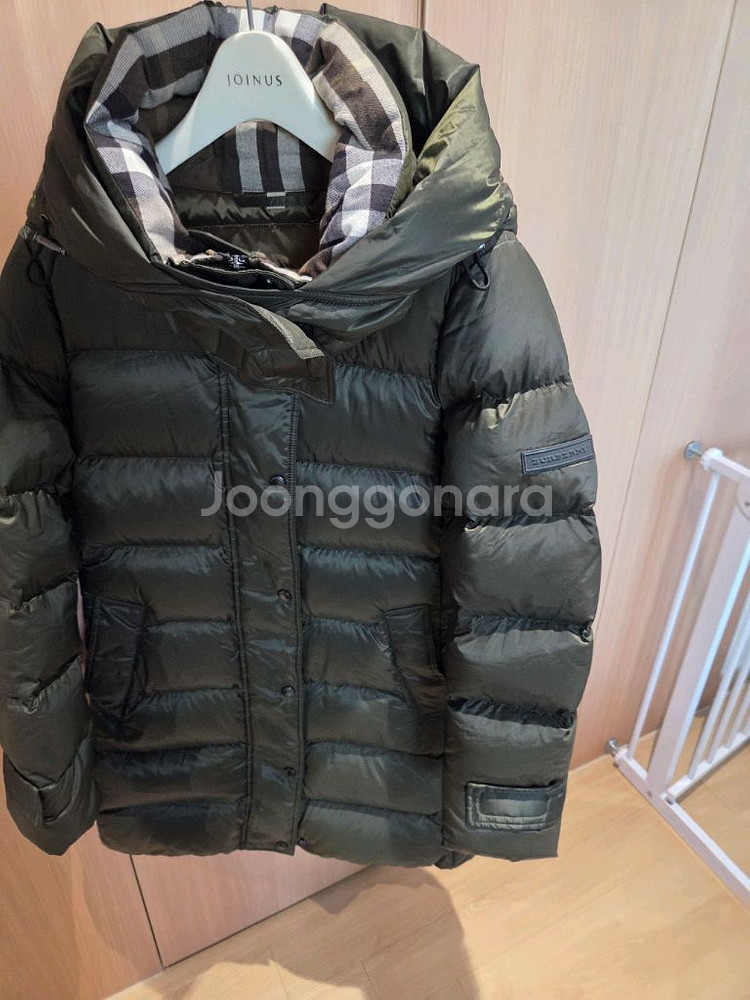 버버리 스트레팅햄 구스다운 후드패딩--1