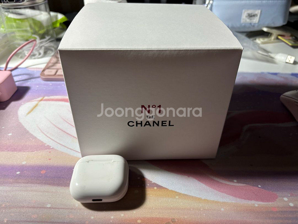 샤넬 No.1 파우치--1